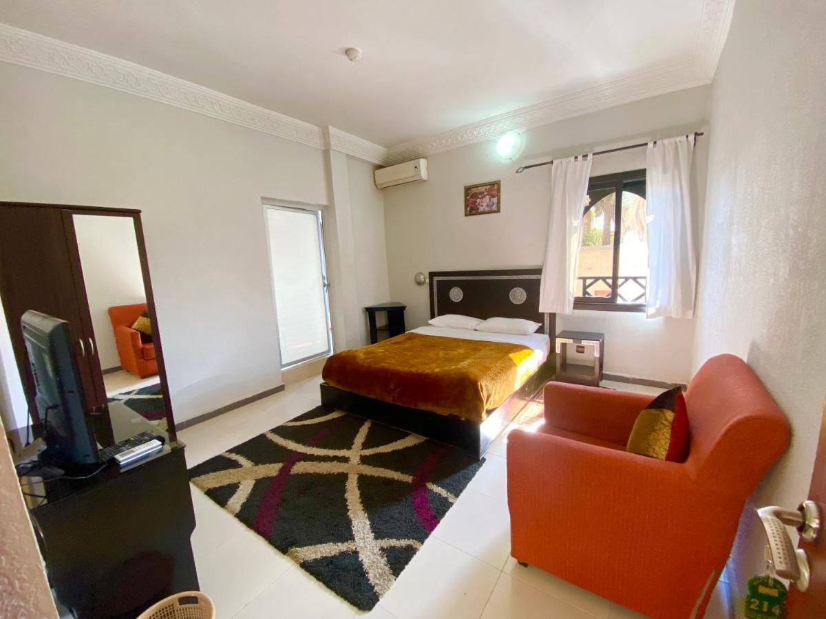 Hotel Narjisse Marrakesh Bagian luar foto